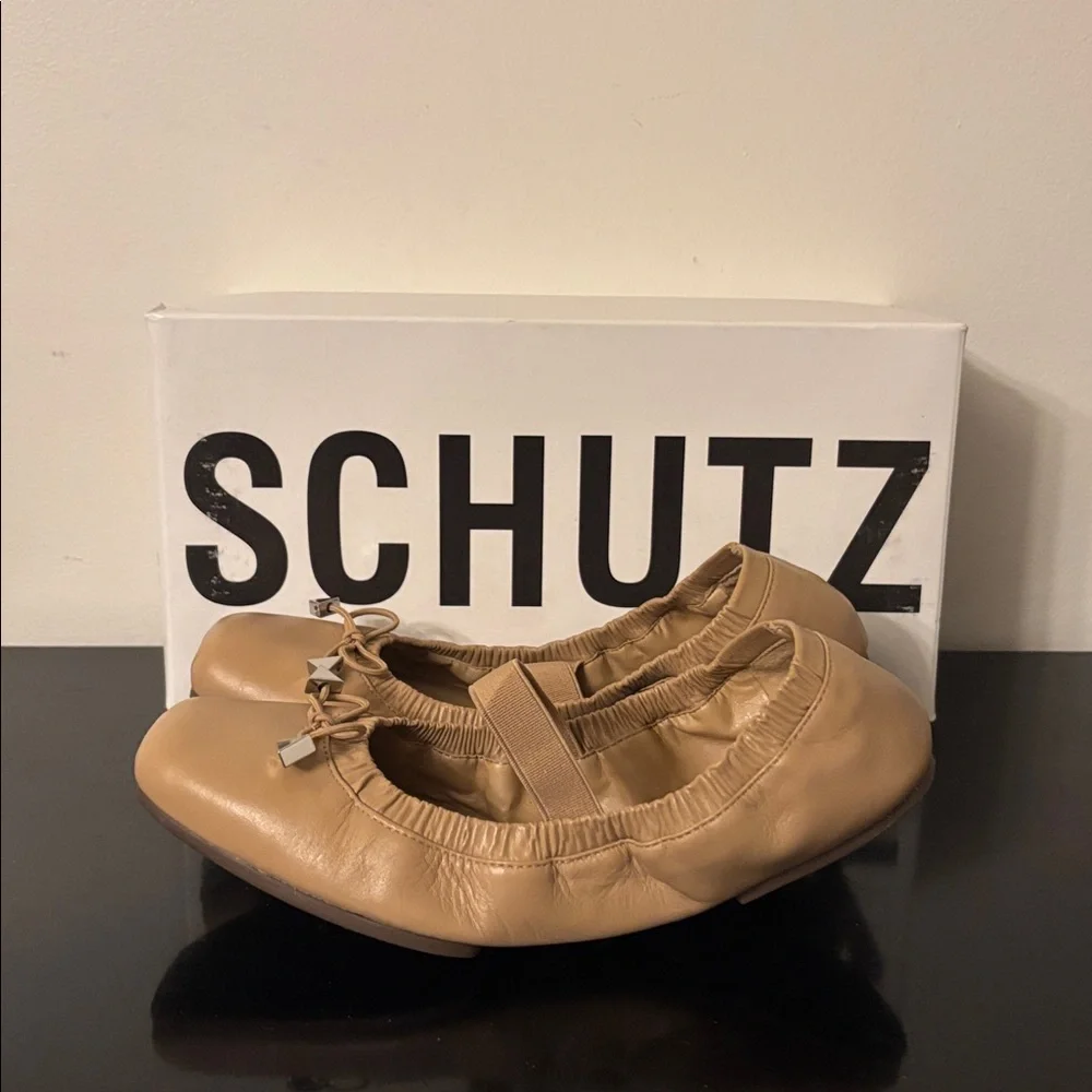 SCHUTZ Fanny Beige‎ Leather Ballet Flats